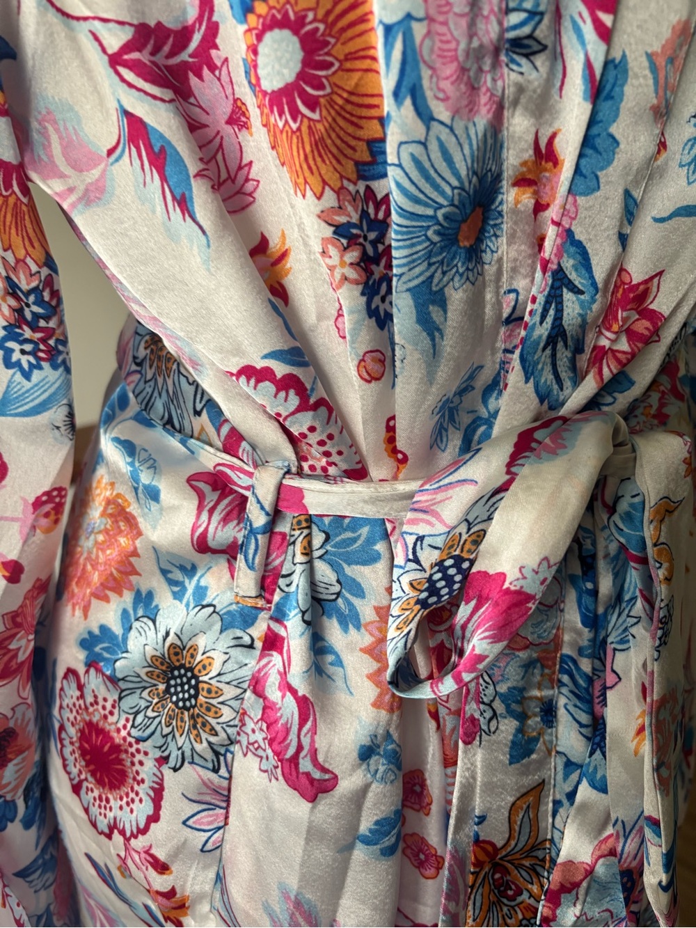 Tolani Collection Satin Floral Robe - Picture 8 of 11